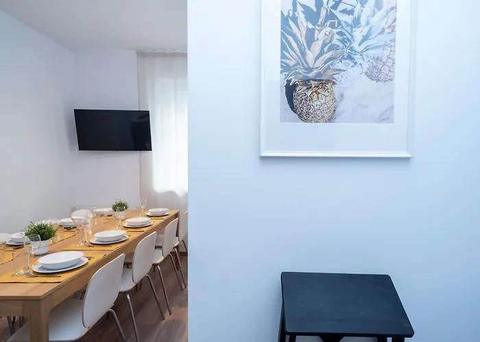 Stylish Under The Buda Castle Appartamento Budapest